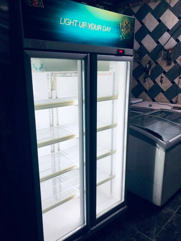 Kulkas kaca display cooler
